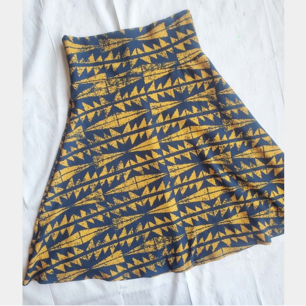 🔴3/$20 NWOT Lularoe Azure Aztec Pattern Stretchy M Multi Wearable Dress Skirt